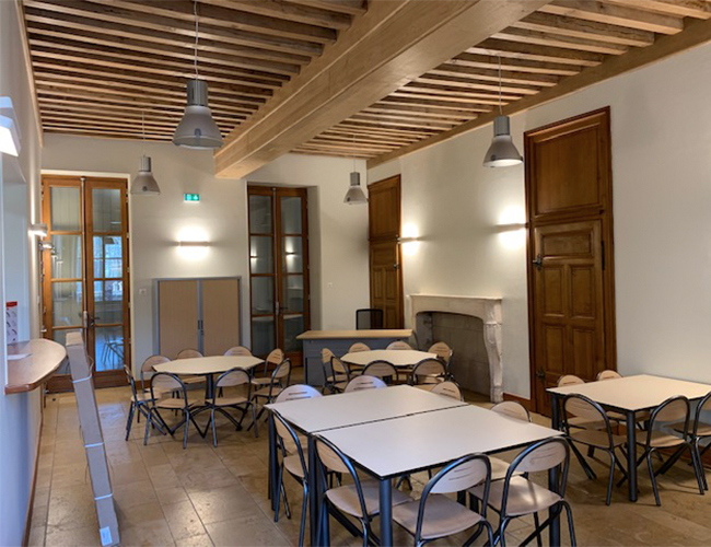Rénovation ancien Presbytère en Mairie-bibliothèque-restaurant scolaire-bureau de Poste, Meursanges 2019